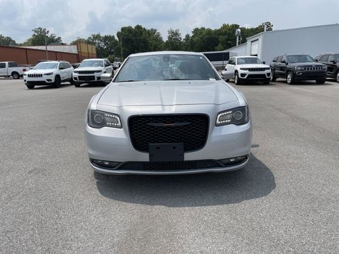 Certified 2022 Chrysler 300 S image 2