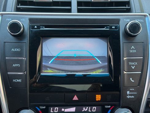 Used 2015 Toyota Camry SE image 25