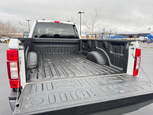 Used 2022 Ford F350 XLT image 8