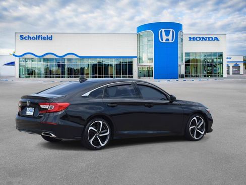Used 2022 Honda Accord Sport image 3
