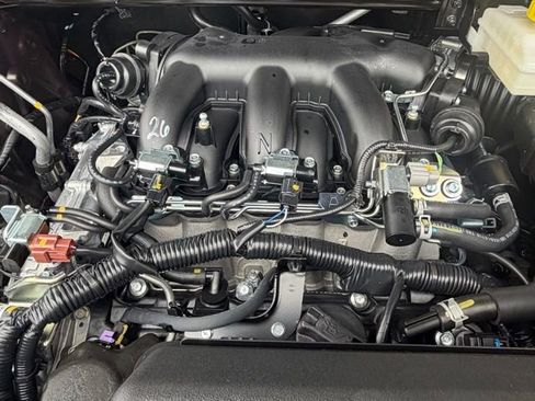 New 2026 Nissan Pathfinder S image 34