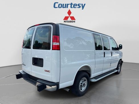 Used 2025 GMC Savana 2500 w/ Driver Convenience Package RWD image 5