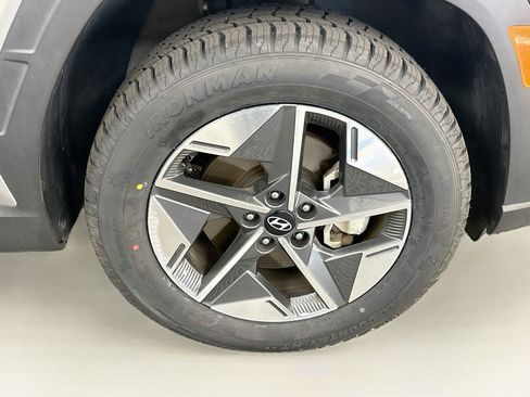 Used 2025 Hyundai Tucson SEL AWD/4WD image 11