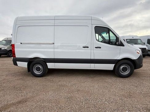New 2025 Mercedes-Benz Sprinter 2500 image 9
