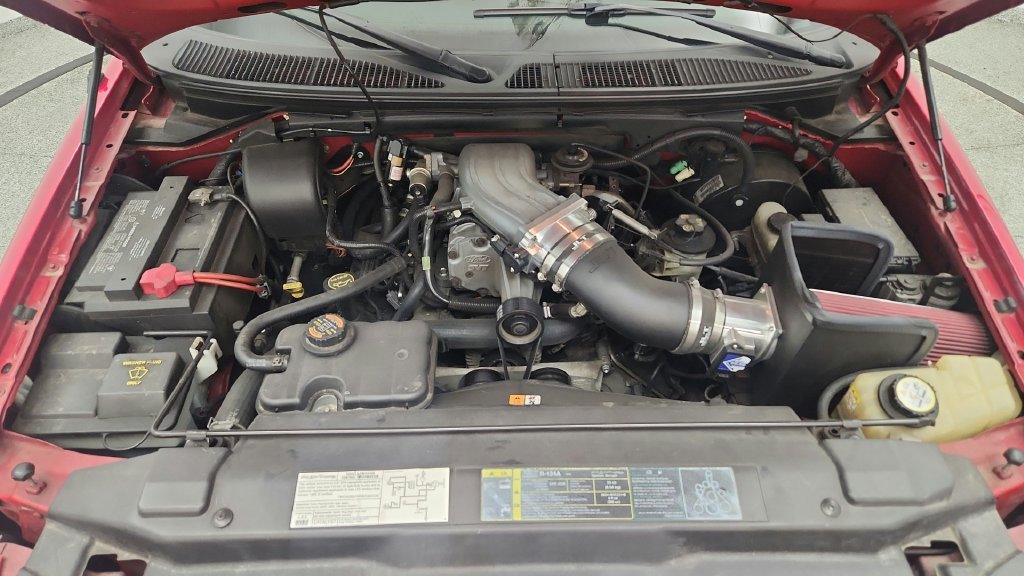 Used 2004 Ford F150 Lightning RWD image 14