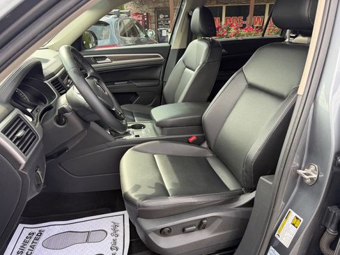 Used 2019 Volkswagen Atlas SE w/ Towing Package FWD image 13