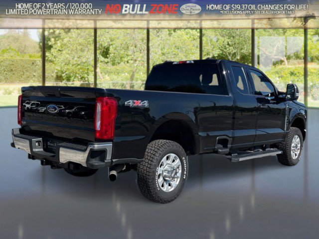 Certified 2023 Ford F250 XLT AWD/4WD image 5