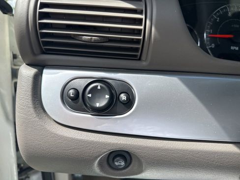 Used 2006 Chrysler Sebring Touring image 33