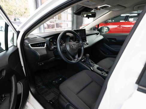 Used 2023 Toyota Corolla LE image 8