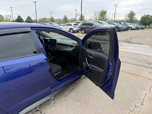 Used 2021 Toyota Corolla SE w/ SE Premium Package FWD image 23