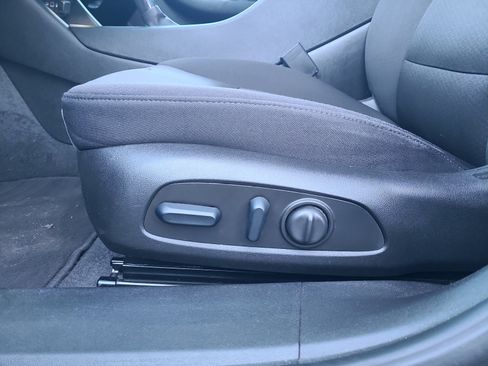 Used 2025 Chevrolet Malibu LT FWD image 15