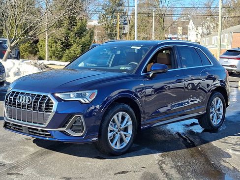 Certified 2025 Audi Q3 2.0T Premium Plus w/ Premium Plus Package image 3