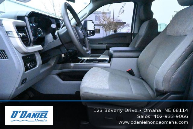 Used 2024 Ford F350 XLT AWD/4WD image 5