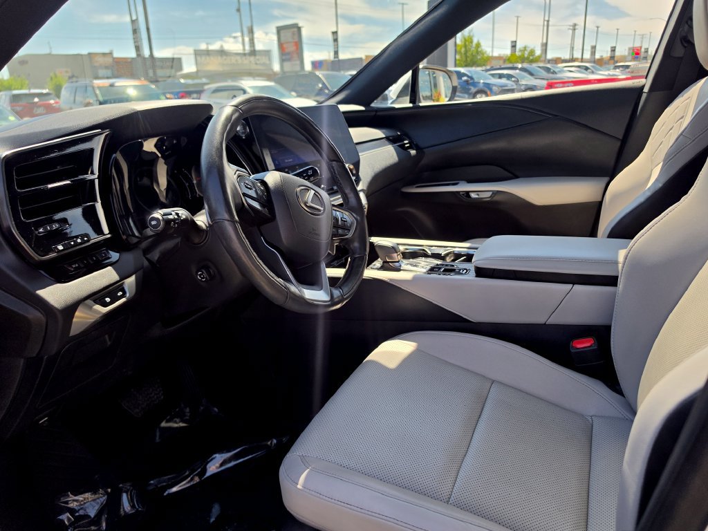 Used 2023 Lexus RX 350 Premium w/ Cold Area Package AWD/4WD image 9
