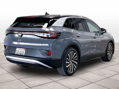 Used 2023 Volkswagen ID.4 Pro S Plus RWD image 9