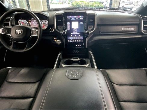 Used 2025 RAM 1500 Laramie w/ Sport Appearance Package AWD/4WD image 8