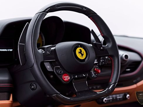 Used 2022 Ferrari F8 Tributo RWD image 47