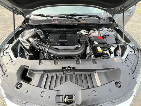 Used 2025 Chevrolet Blazer LT image 34