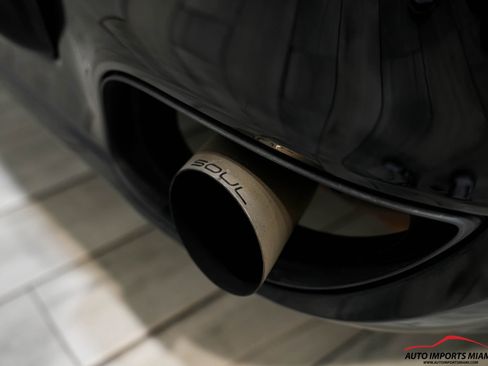 Used 2012 Porsche 911 Turbo S image 20