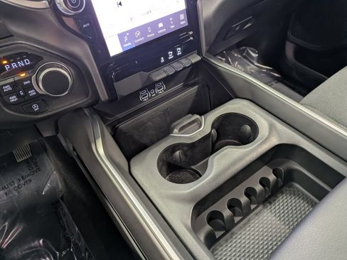 Used 2025 RAM 1500 Big Horn AWD/4WD image 14