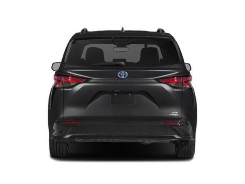 Used 2021 Toyota Sienna XSE w/ XSE Plus Package FWD image 5