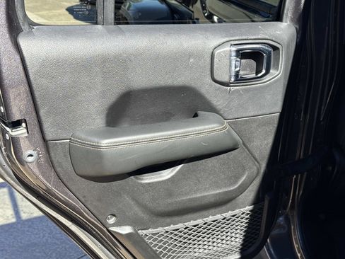 Used 2025 Jeep Wrangler Sahara 4xe w/ Safety Group image 11