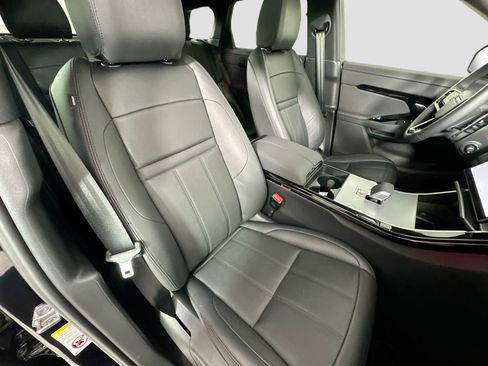 Certified 2025 Land Rover Range Rover Evoque S image 32