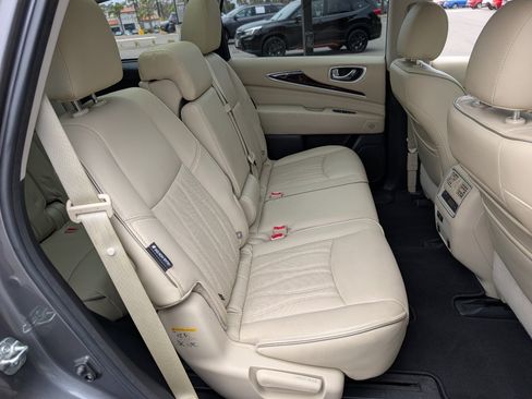 Used 2019 INFINITI QX60 Luxe w/ Sensory Package FWD image 5