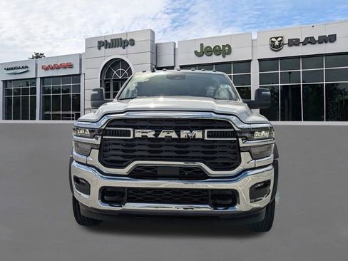 New 2026 RAM 5500 Tradesman w/ Chrome Appearance Group AWD/4WD image 8