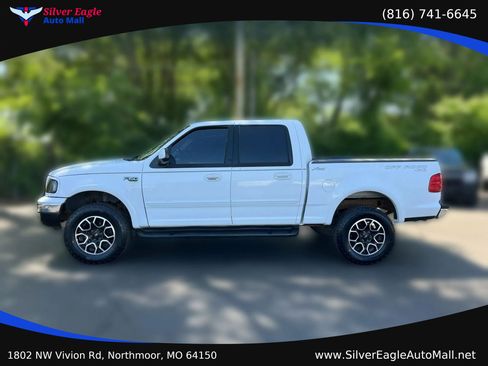 Used 2001 Ford F150 Lariat AWD/4WD image 2