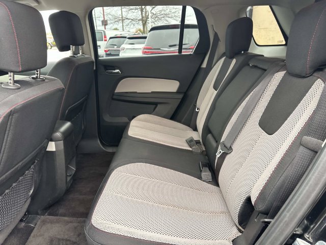 Used 2016 GMC Terrain SLE AWD/4WD image 12