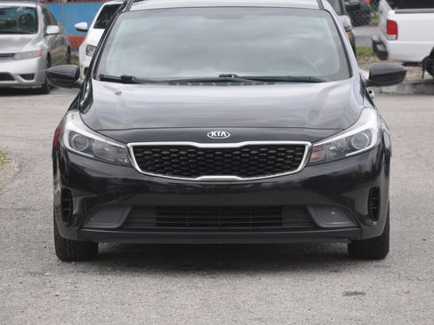 Used 2017 Kia Forte LX FWD image 5