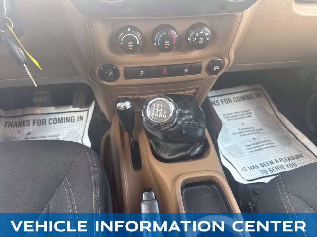 Used 2017 Jeep Wrangler Unlimited Rubicon w/ Connectivity Group AWD/4WD image 20