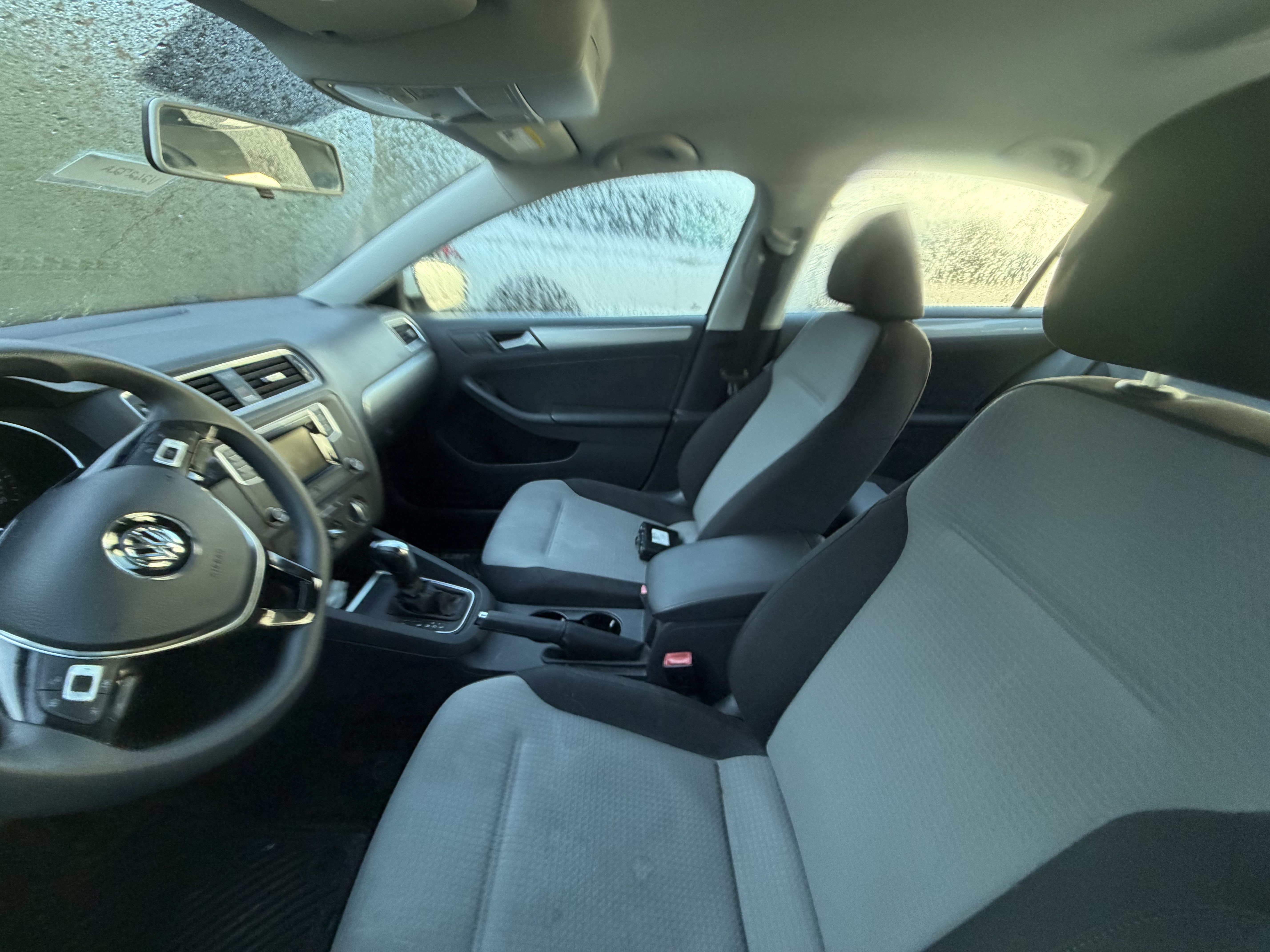Used 2017 Volkswagen Jetta S w/ Jetta S Cold Weather Package FWD image 17