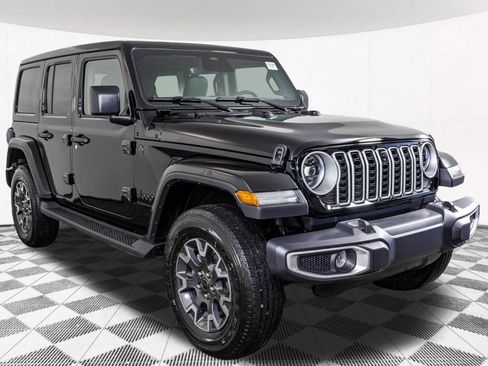 New 2026 Jeep Wrangler Unlimited Sahara AWD/4WD image 11