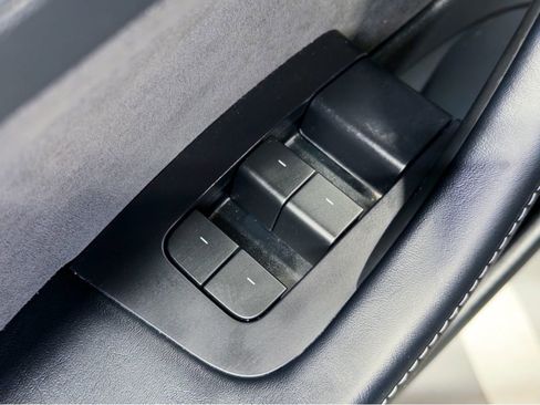 Used 2022 Tesla Model 3 Long Range image 8