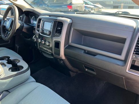 Used 2017 RAM 1500 Express image 23