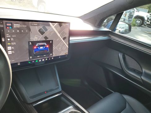 Used 2023 Tesla Model X AWD/4WD image 26