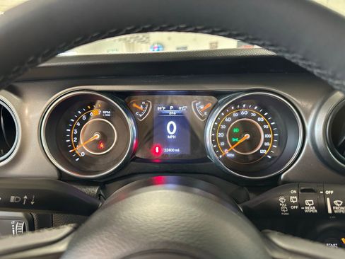 Used 2023 Jeep Wrangler Unlimited Sport image 21