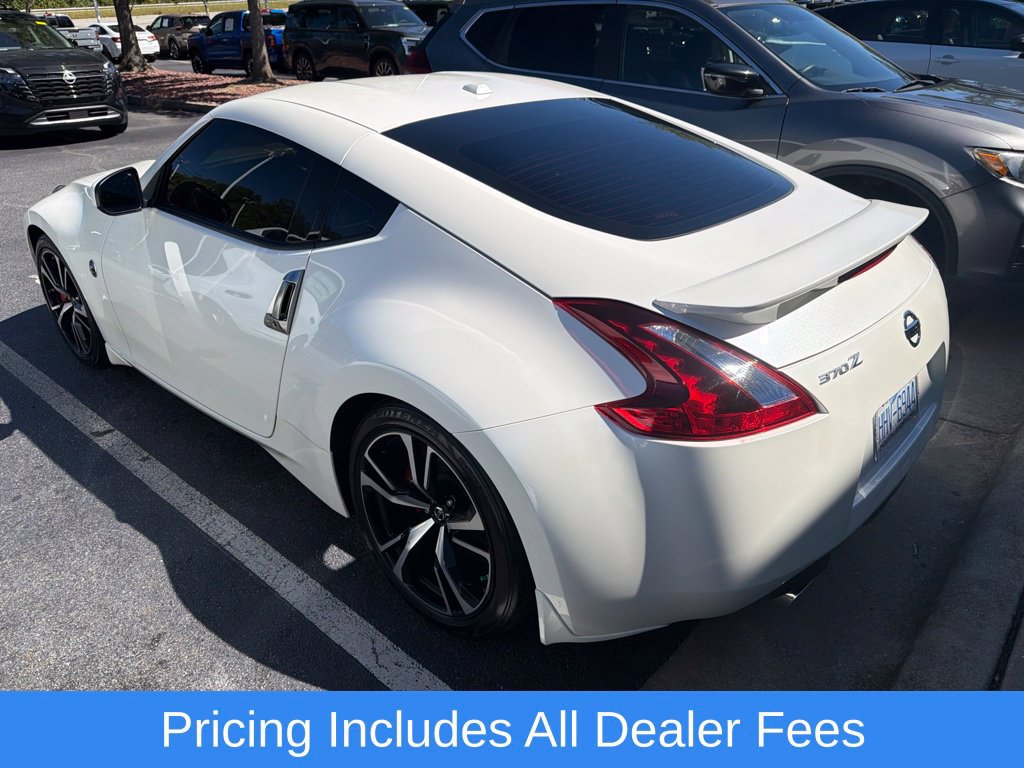 Used 2020 Nissan 370Z Touring Sport RWD image 4