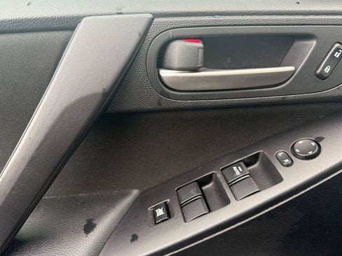 Used 2013 MAZDA MAZDA3 i Touring image 10