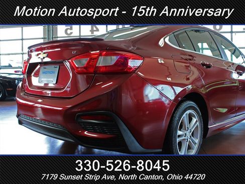 Used 2016 Chevrolet Cruze LT w/ Sun And Sound Package FWD image 11