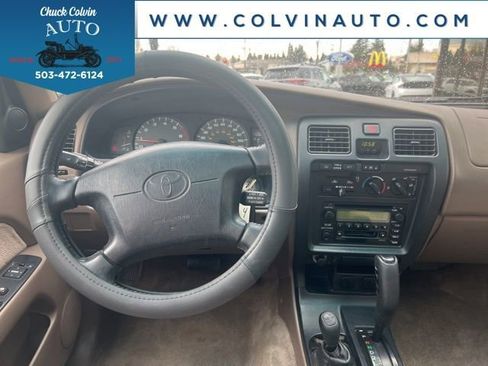 Used 2000 Toyota 4Runner SR5 image 16