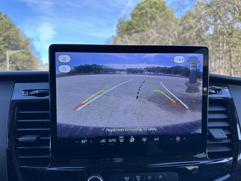 Used 2023 Ford Transit 350 XLT image 28