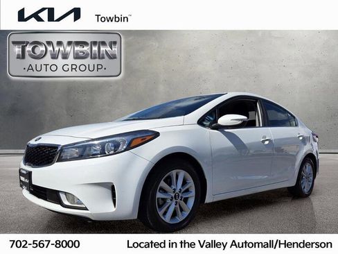 Used 2017 Kia Forte S w/ S Technology Package FWD image 1
