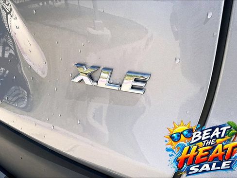 Used 2025 Toyota RAV4 XLE FWD image 36