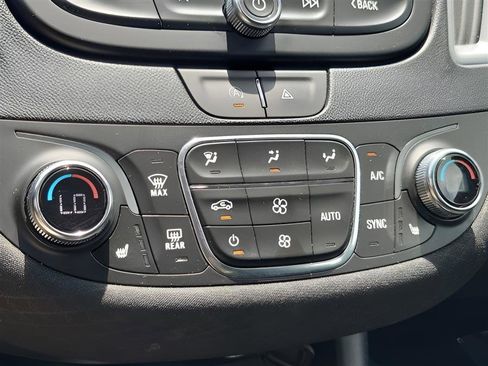 Used 2023 Chevrolet Malibu LT FWD image 7