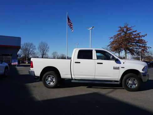 Used 2018 RAM 3500 Tradesman w/ Chrome Appearance Group image 3