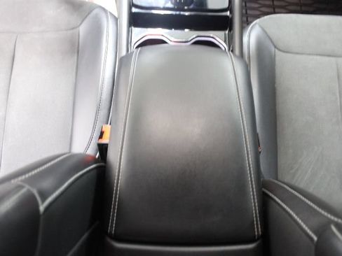 Used 2023 Jeep Grand Cherokee Altitude AWD/4WD image 31