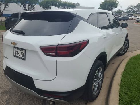 Used 2023 Chevrolet Blazer LT w/ Driver Confidence Package FWD image 4